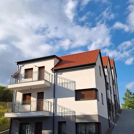 Lägenhet Kato Eger